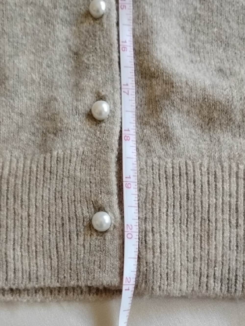 A&F Plush Merino Wool Blend Pearl Button Cardigan L Marled Beige - Picture 7 of 8
